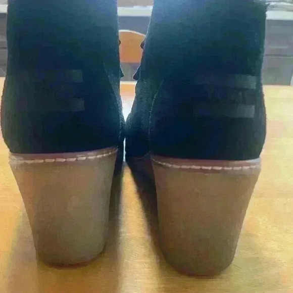 TOMS Suede Black Ankle Boots - Picture 4 of 7